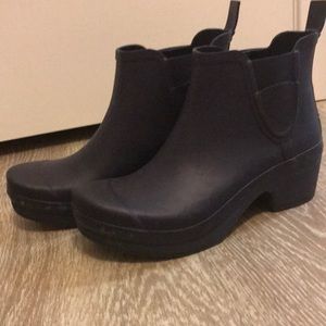Navy Dansko Rain Boots!